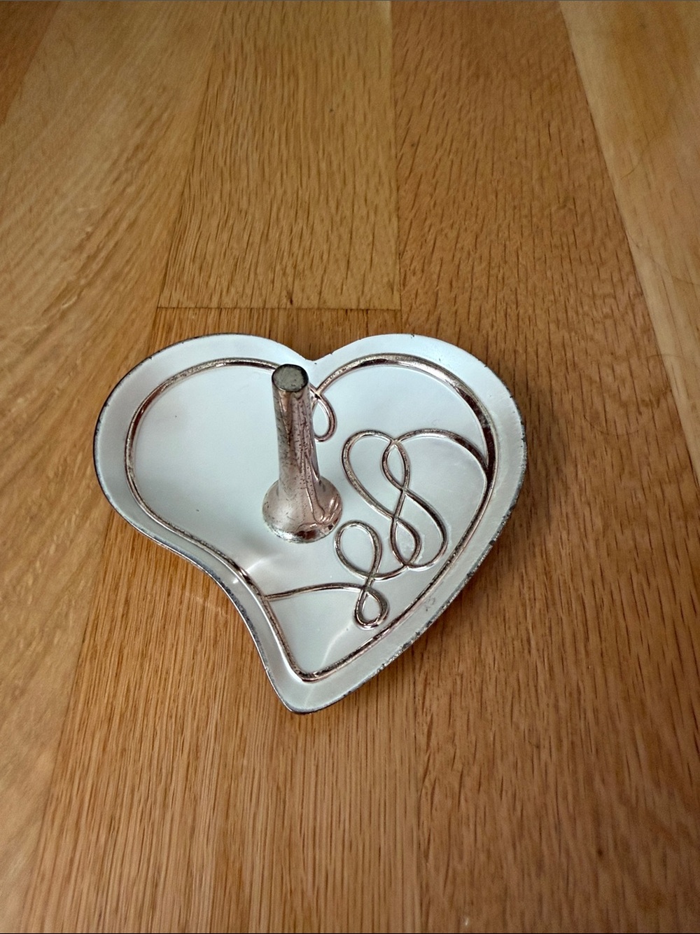 Mikasa Heart-Shaped Jewelry Ring Holder Tray - White and Silver